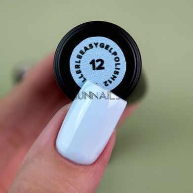 Siller Easy Gel 12, 8 мл &mdash; однофазний гель-лак для нігтів 3-в-1